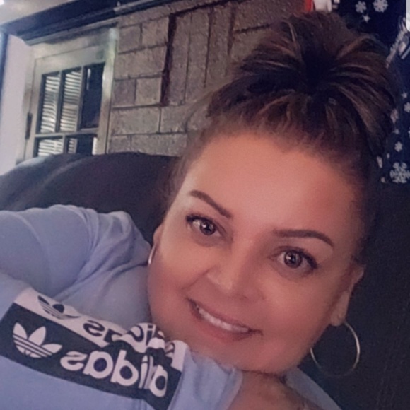 Meet your Posher, Diana - Picture 3 of 4